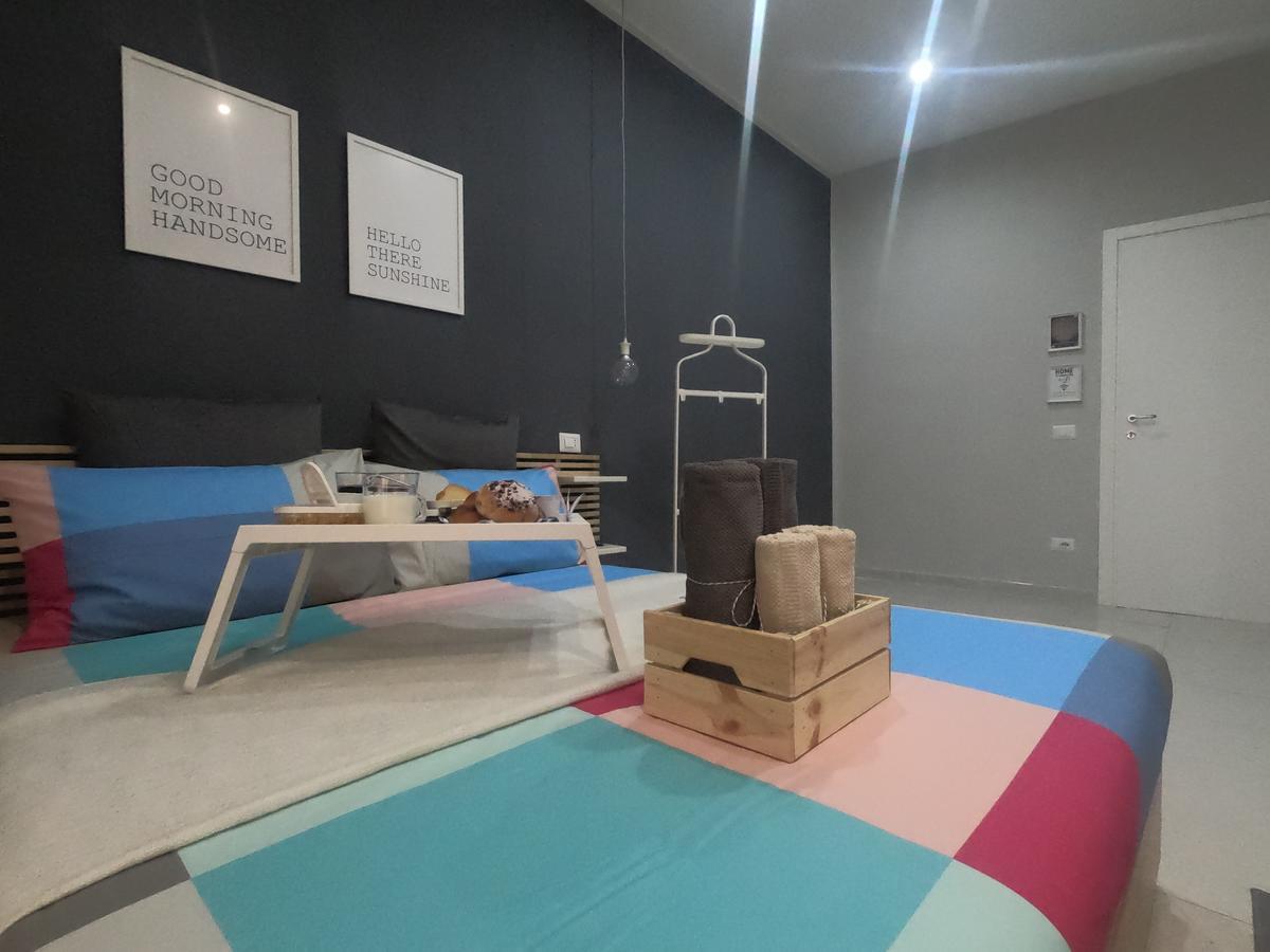 Mola Rooms Napoli Eksteriør billede
